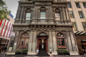 Отель Quality Apartments Melbourne Central  Мельбурн